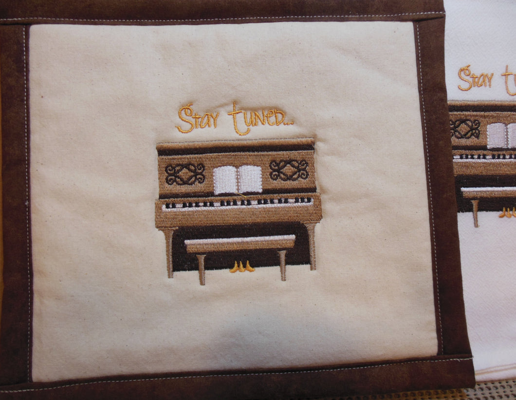 Stay Tuned piano Towel & Potholder Set