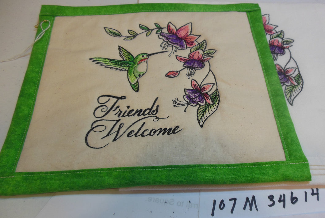 Friends welcome Hummingbird Towel & Potholder Set