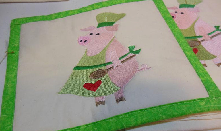 Pig & Apron Towel & Potholder Set