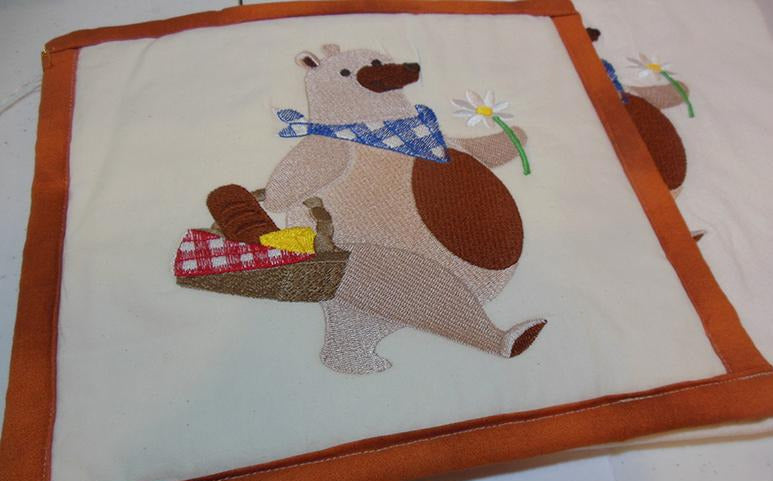 Bear Picnic Towel & Potholder Set
