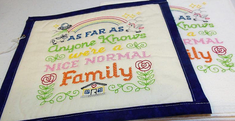 NIce Normal Family Towel & Potholder Set