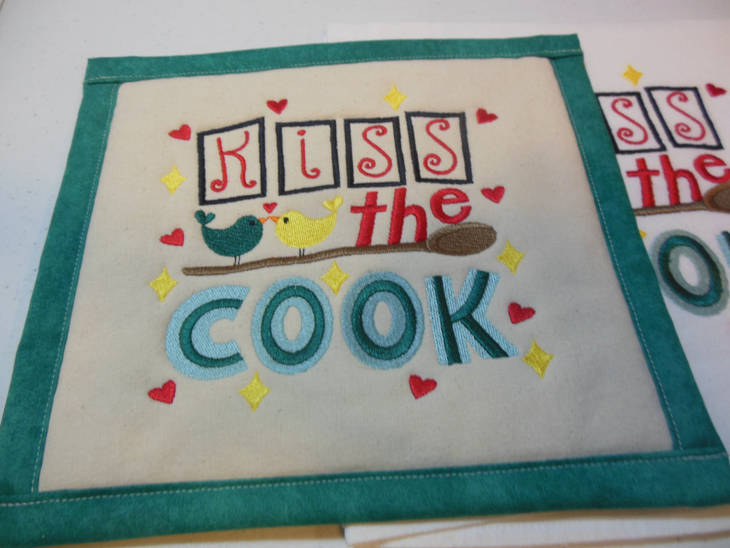 Kiss the cook Towel & Potholder Set