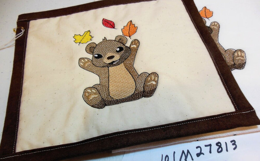 Bear with Leaves Towel & Potholder Set
