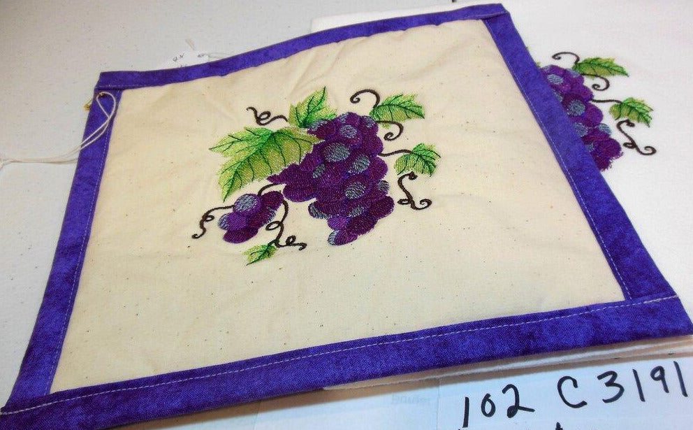 Grapes Towel & Potholder Set