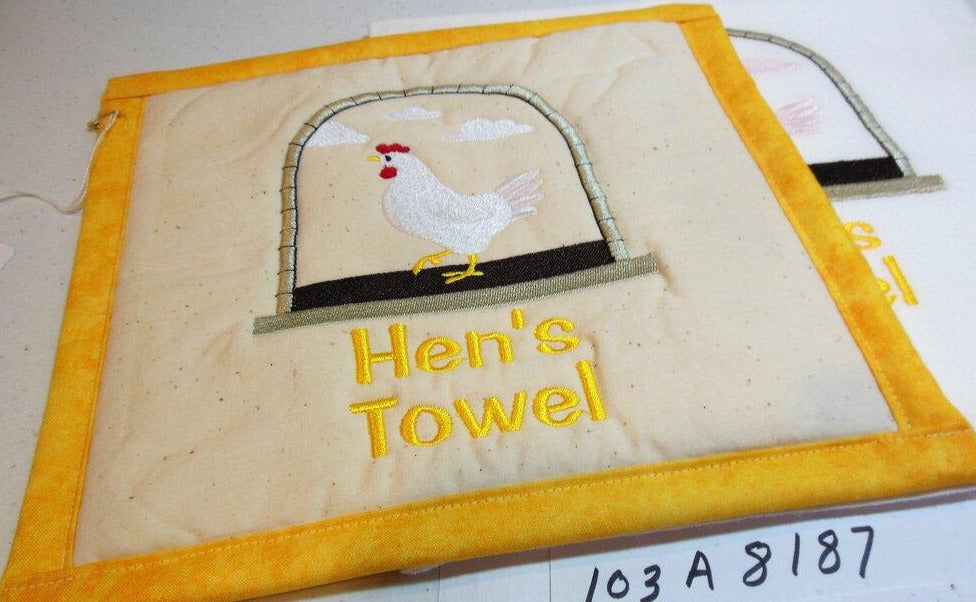 Hen's Towel & Potholder Set